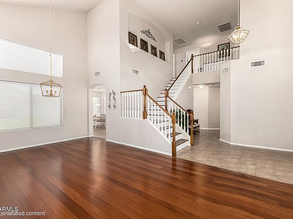 2nd image of 2381 E AUGUSTA Avenue