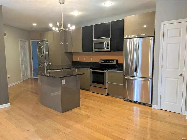 4164 W Pine — Photo 28