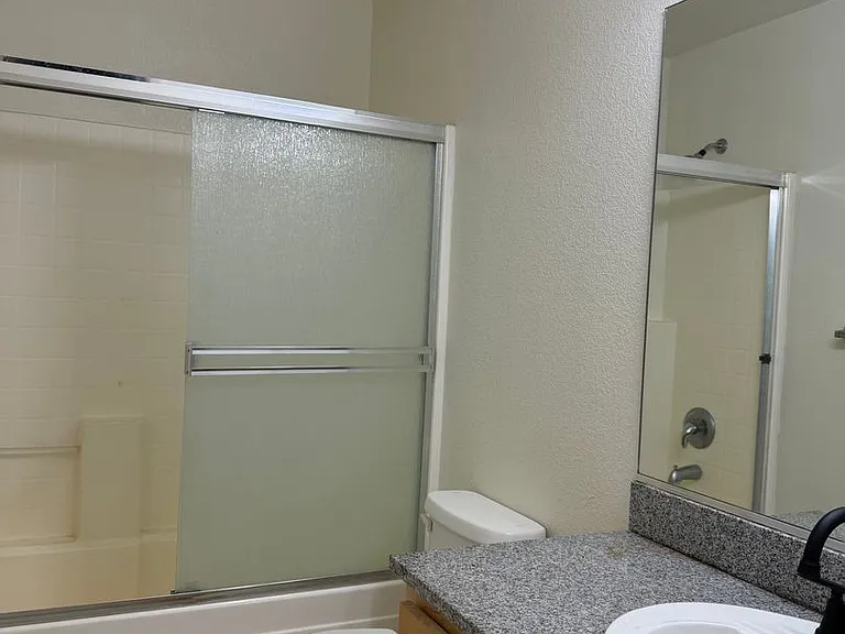 129 Palmer Ct — Photo 5