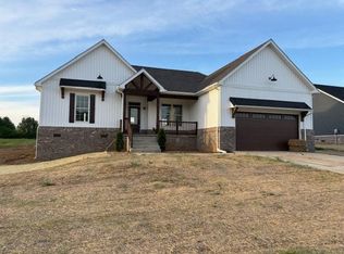 300 Sande Ridge Ln, Mount Sterling, KY 40353