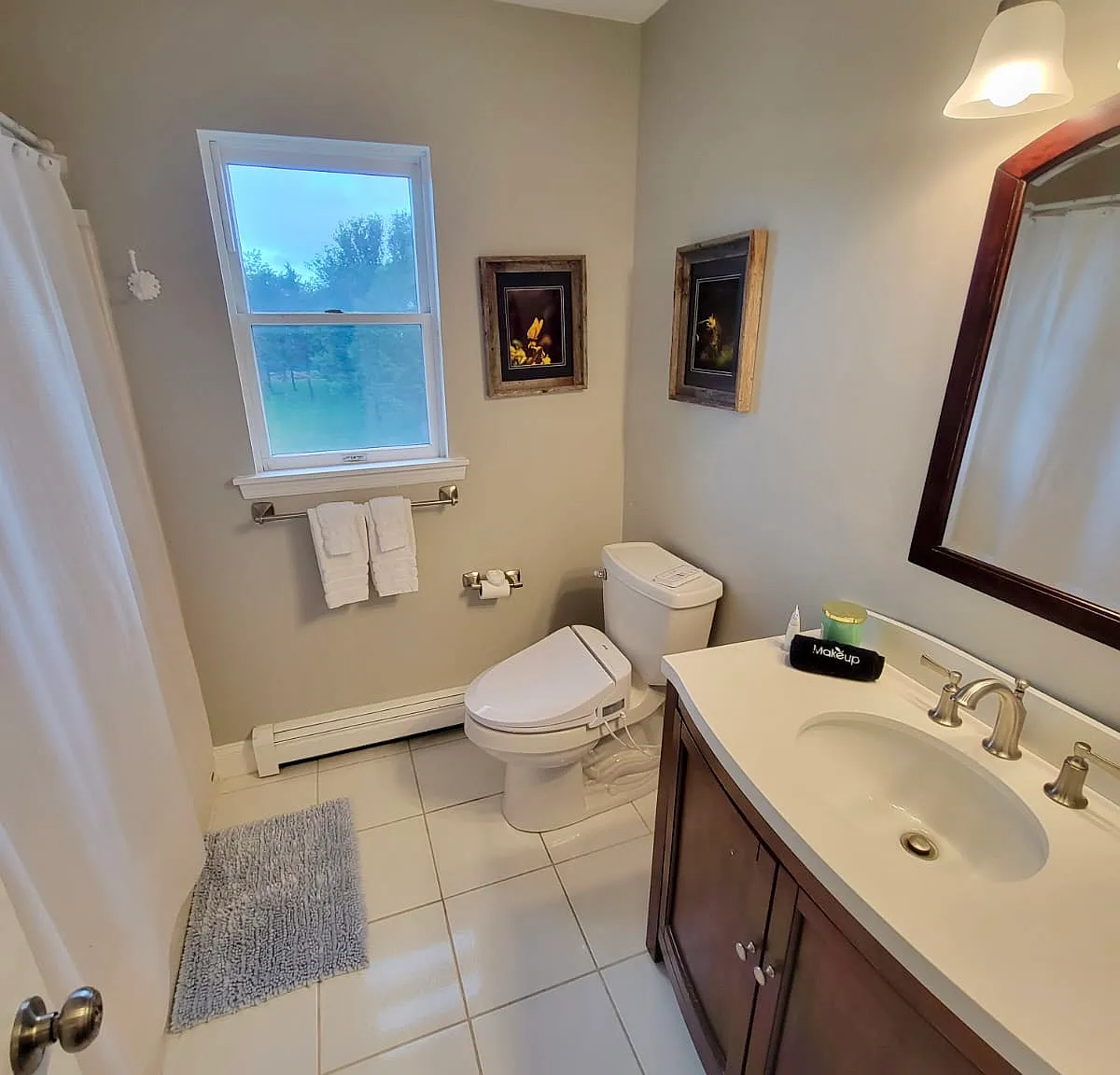 3 bed, 2.5 bath, 2100 sqft, $5,950 — Photo 2