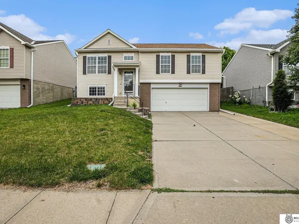 7004 N 88th St, Omaha, NE 68122