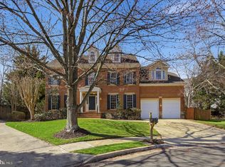 12967 Highland Oaks Ct, Fairfax, VA