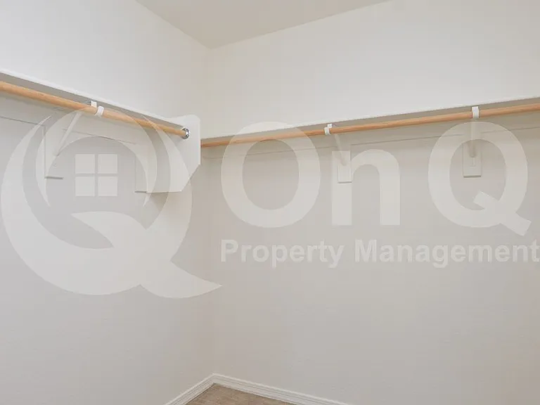 883 S Almira Ave — Photo 26