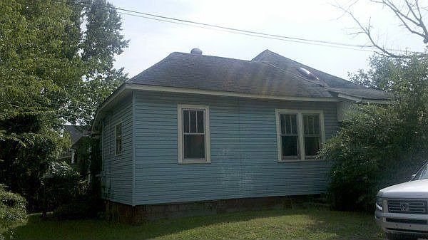 2nd image of 1700 S Hawthorne St