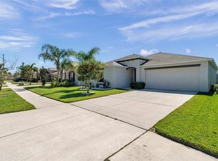1615 Redmond Brook Ln, Ruskin, FL 33570