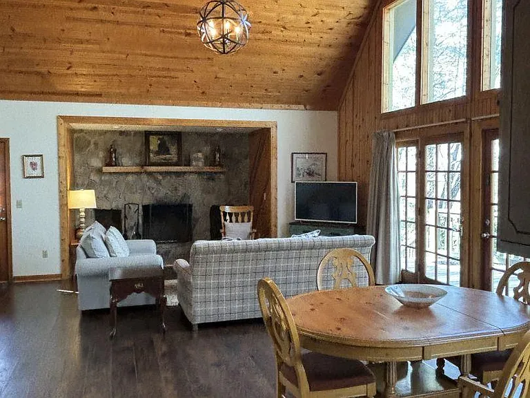 559 Chalet Village Ln #559 — Photo 3