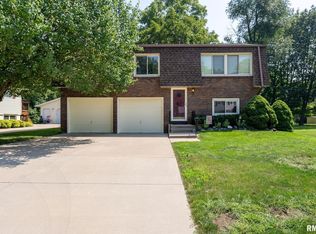 3414 40th St, Moline, IL 61265