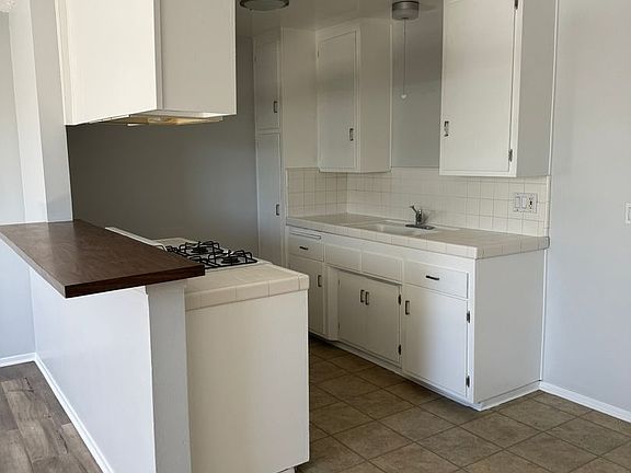 3rd image of 1422 Madrid Ave #3