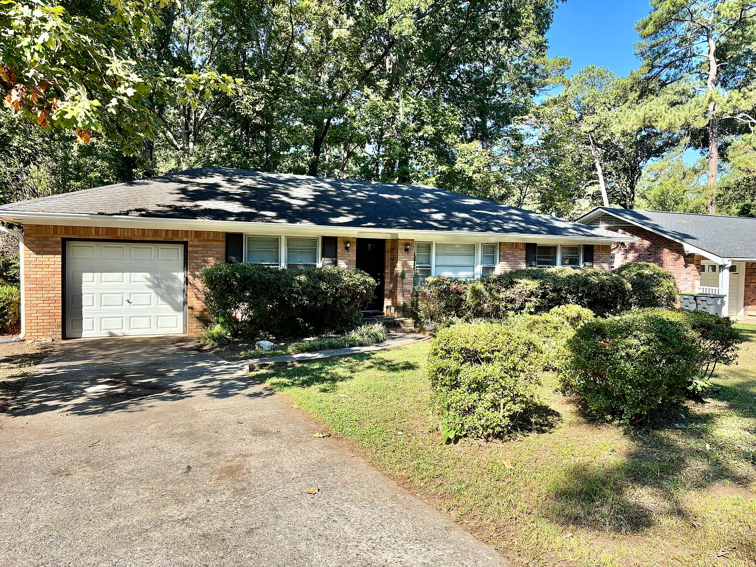 3 bed, 1.5 bath, 1266 sqft, $1,625 — Photo 1