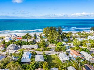 2813 Gulf Dr, Holmes Beach, FL 34217