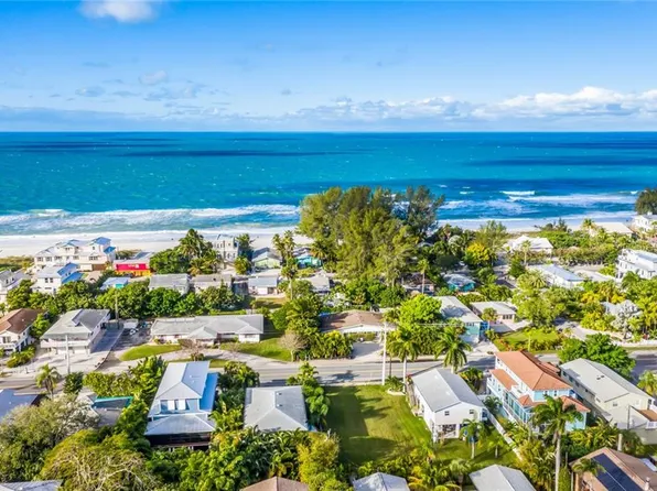 2813 Gulf Dr, Holmes Beach, FL 34217