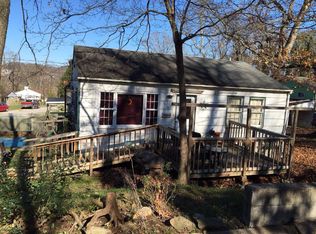 1014 Elm St, Saint Albans, WV 25177