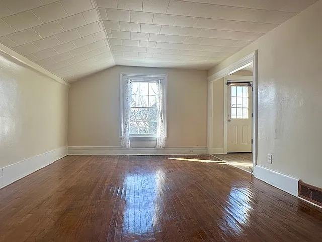 845 Prospect Ave #2 — Photo 9