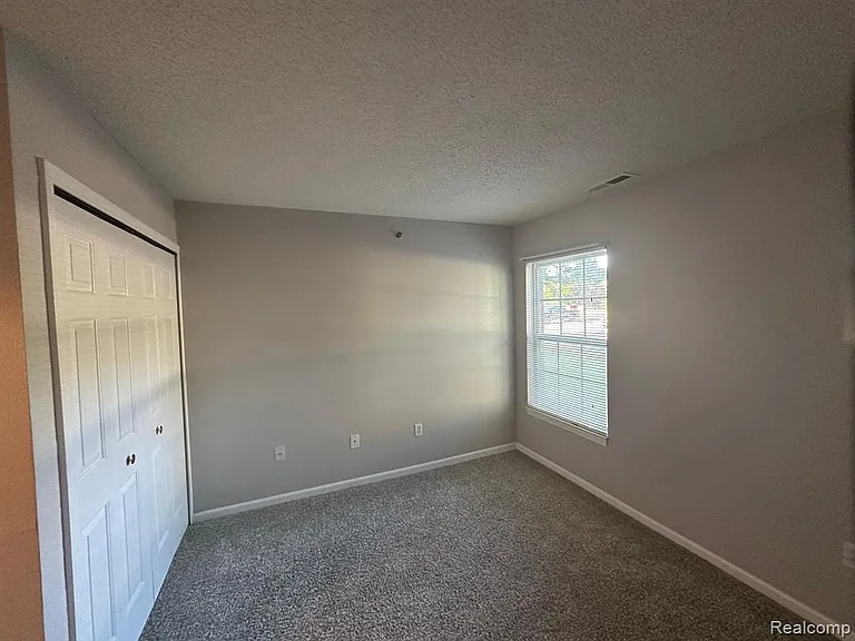 12101 Pinehurst Ln — Photo 4