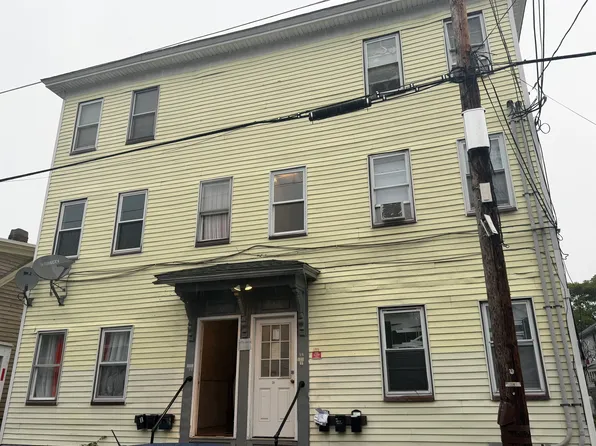 35 Fulton St #1, Lowell, MA 01850