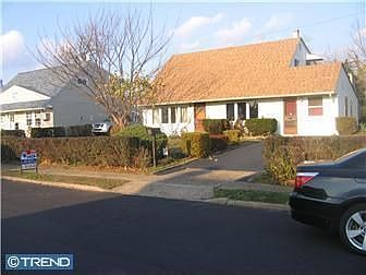 2nd image of 2833 Nature Rd
