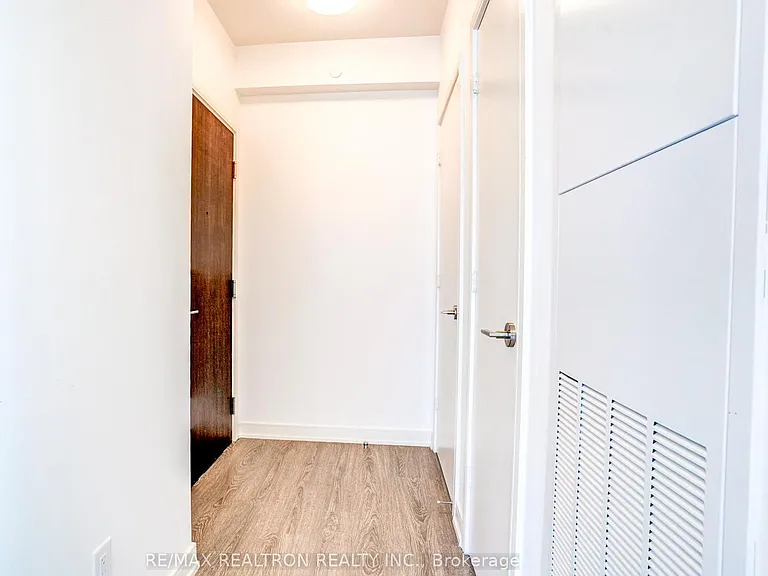 425 Front St E #1213 — Photo 27