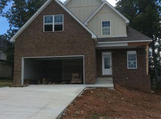 2002 Summit Ln, La Vergne, TN 37086