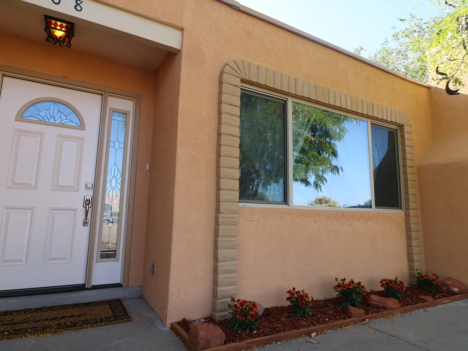 508 Las Marias Dr SE — Photo 3