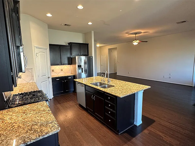 14046 Sand Ridge Xing — Photo 9