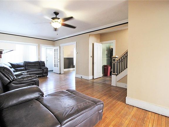 2nd image of 11114 Ashbury Ave