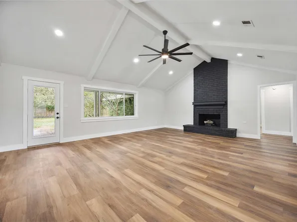 7907 12th Fairway Ln, Humble, TX 77346