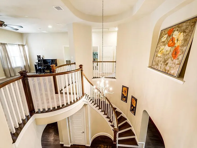 917 Pleasant View Dr — Photo 16