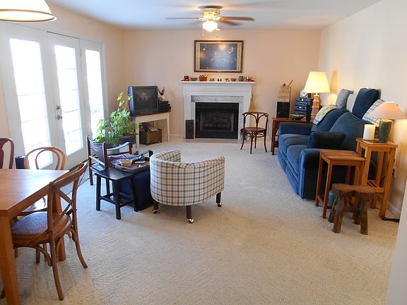 5th image of 135 Churchill Dr