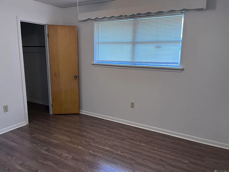 3135 Woodcrest Dr — Photo 8