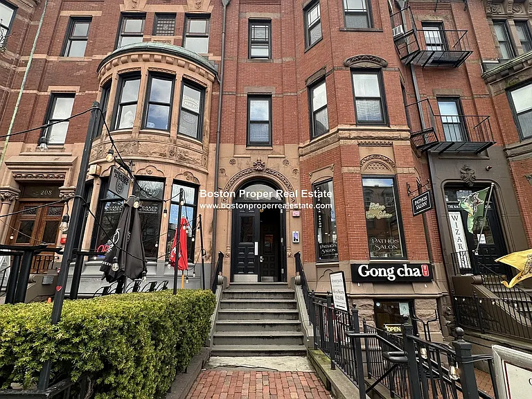 270 Newbury St #5 — Photo 8