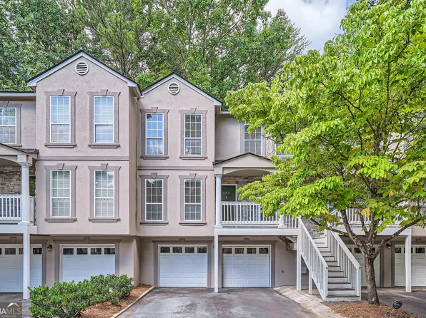 303 Masons Creek Cir, Sandy Springs, GA 30350