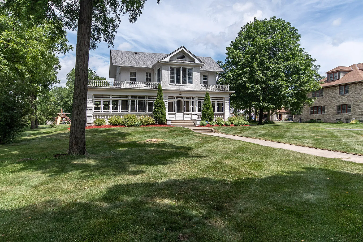 1222 East Broadway photo 1