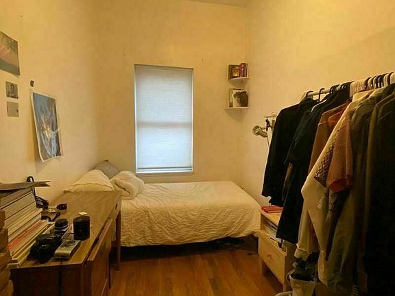 4th image of 517 Grand St #2
