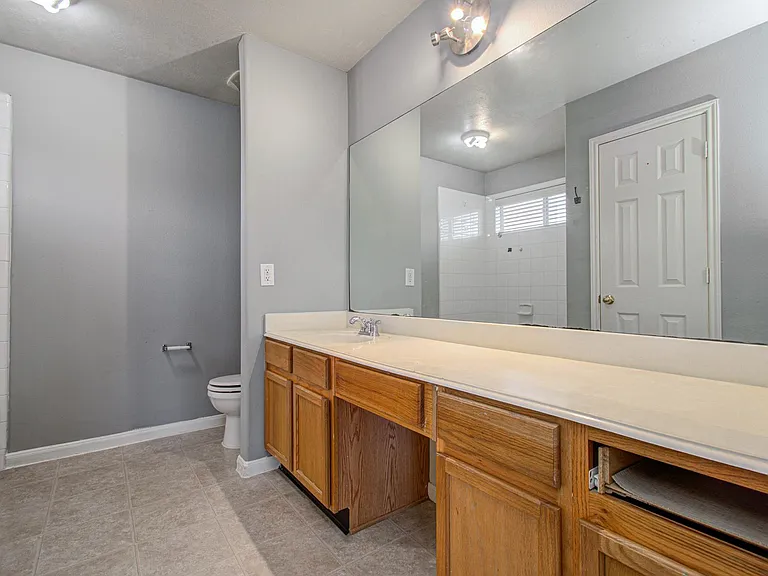 13963 Maximos Dr — Photo 20