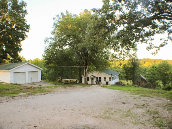 707 N Saint James Street, El Dorado Springs, MO 64744