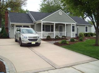 224 Bentwood Dr, Delran, NJ 08075