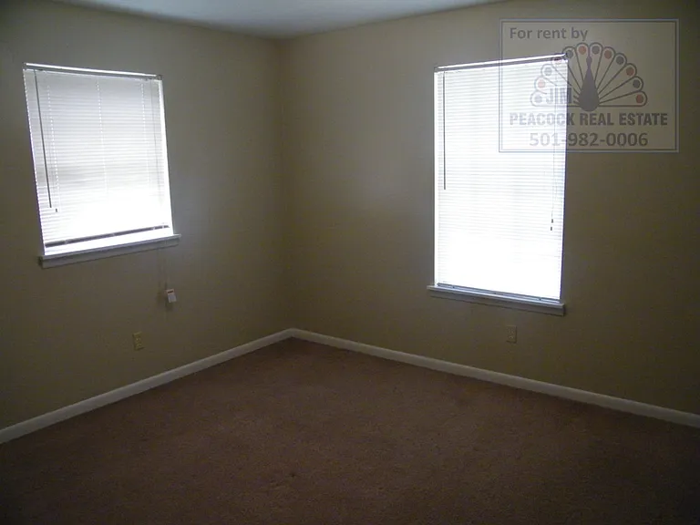 3021-3023 Hines Dr — Photo 5