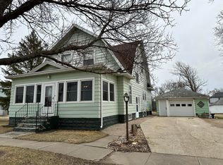 104 Humphrey Dr S, Doland, SD 57436