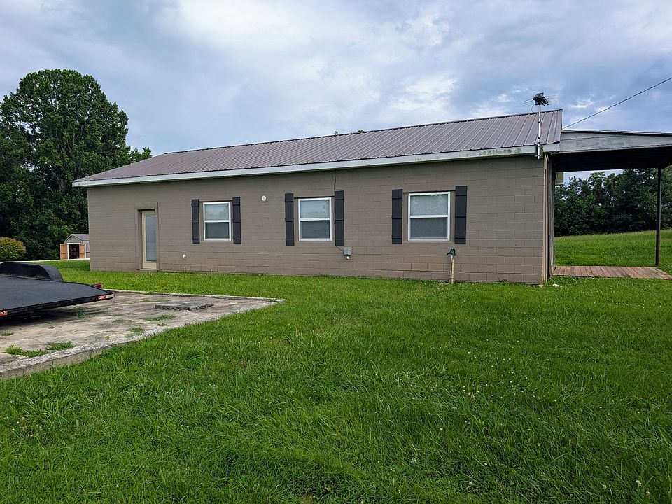 1st image of 649 Blair Pond Rd