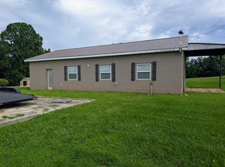 649 Blair Pond Rd, Winchester, TN 37398