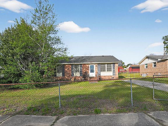 3rd image of 3821 Trotter Rd