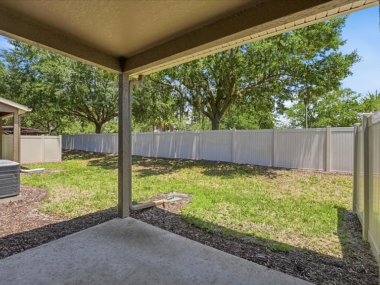 5427 Leighton Ln — Photo 13