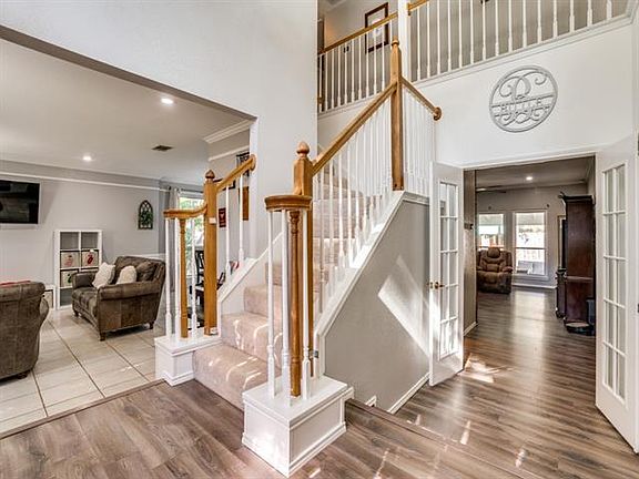 2nd image of 6214 Sandstone Dr