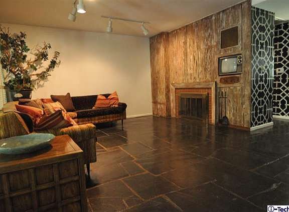 4th image of 2616 N Parish Pl