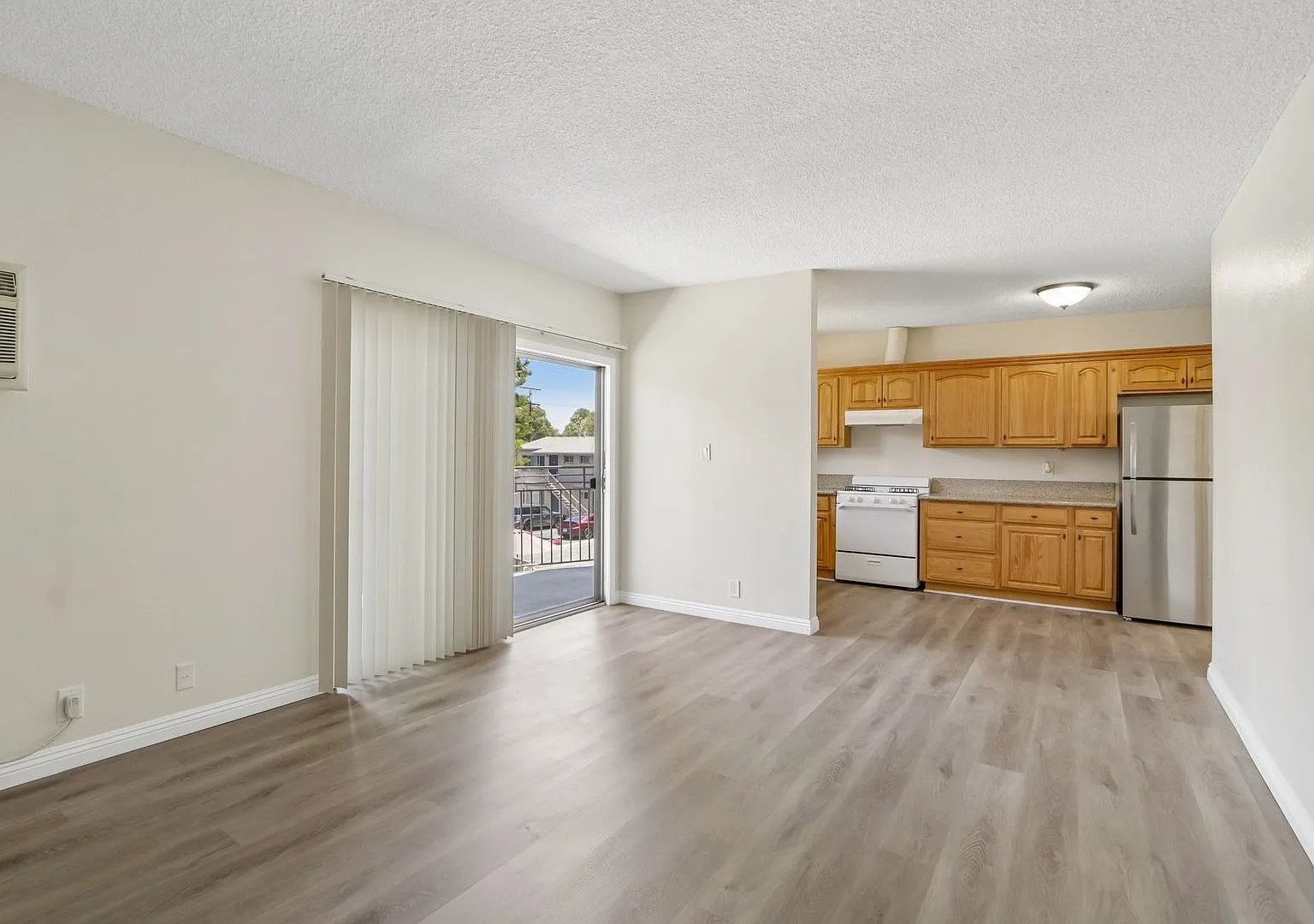 Park Verdugo Apartments — Photo 2