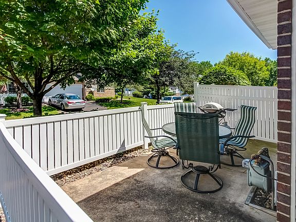 4th image of 13511 Carmody Dr