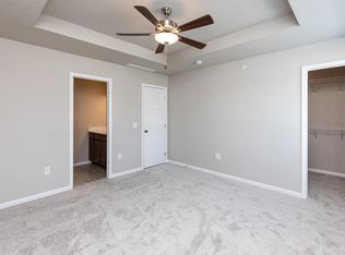 6128 Bradford Ln, Johnston, IA 50131