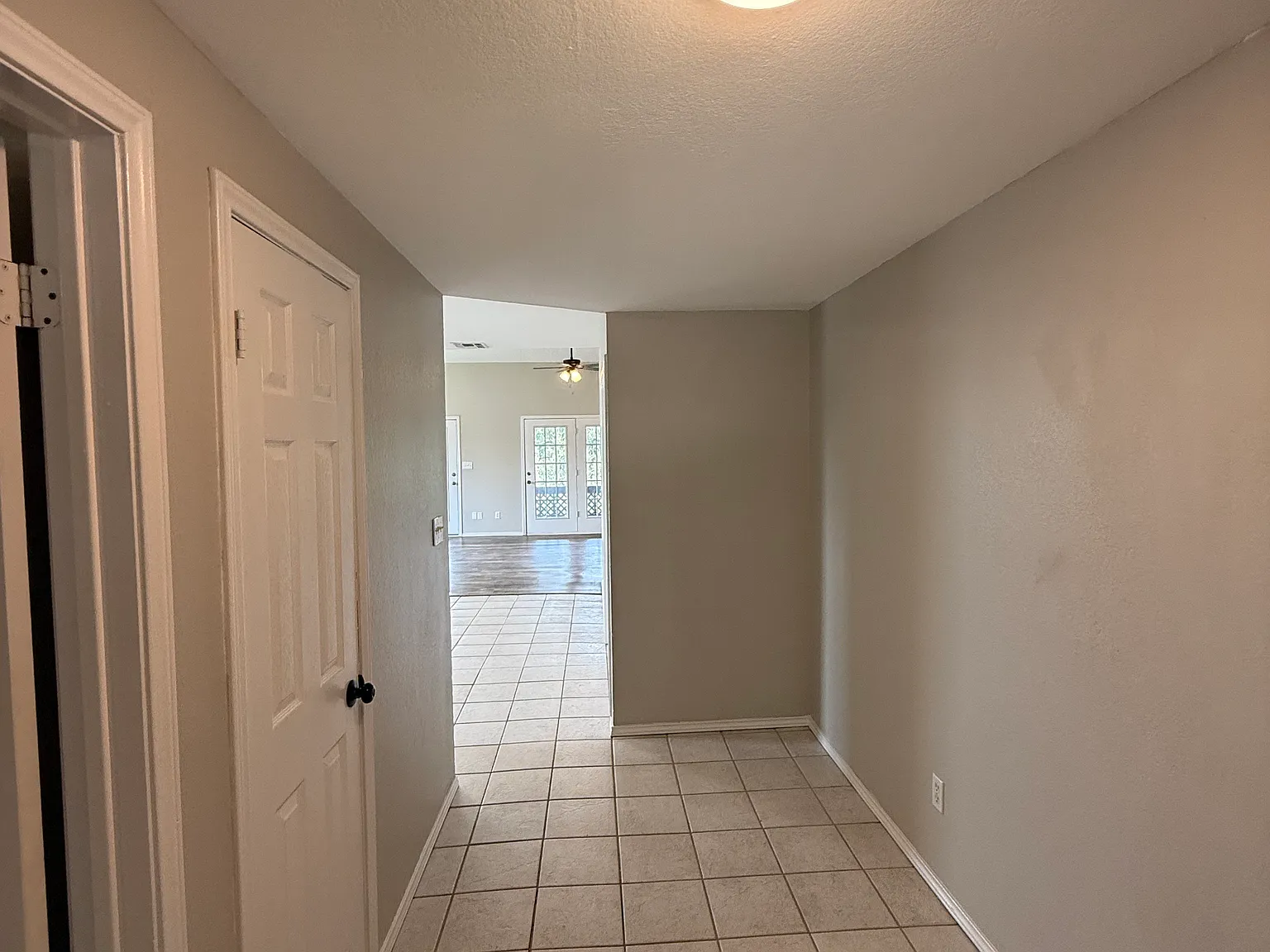 3 bed, 1619 sqft, $1,695 — Photo 2