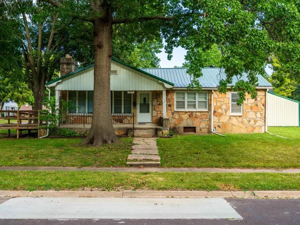 1801 S Beacon Ave, Sedalia, MO 65301